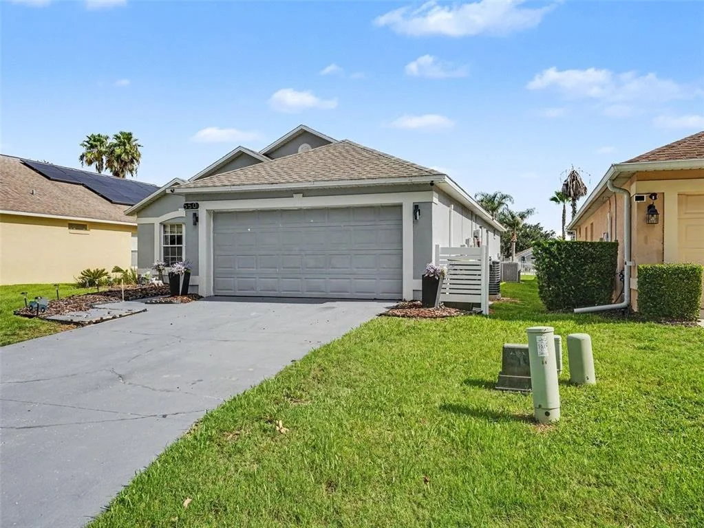 Photo of 550 BUCKINGHAM CIRCLE