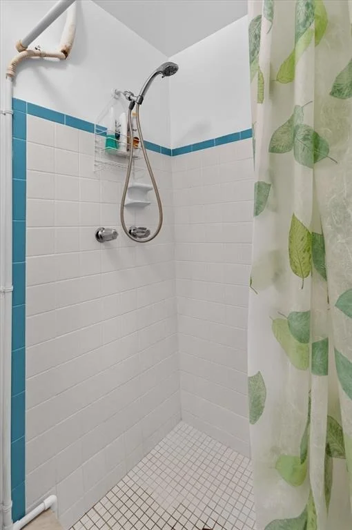 Photo of 4843 CALAIS DRIVE