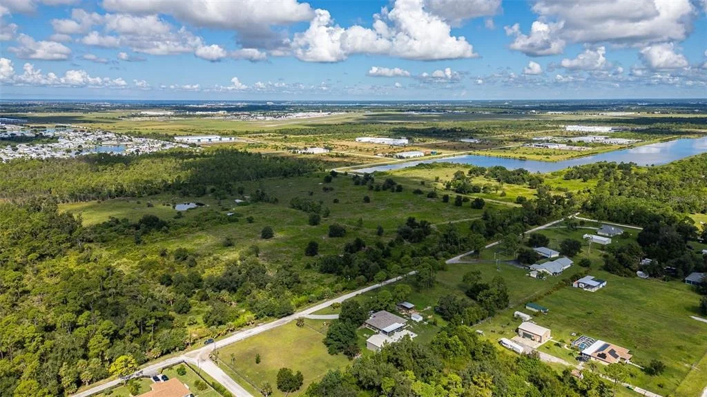 Photo of 27580 JONES LOOP RD