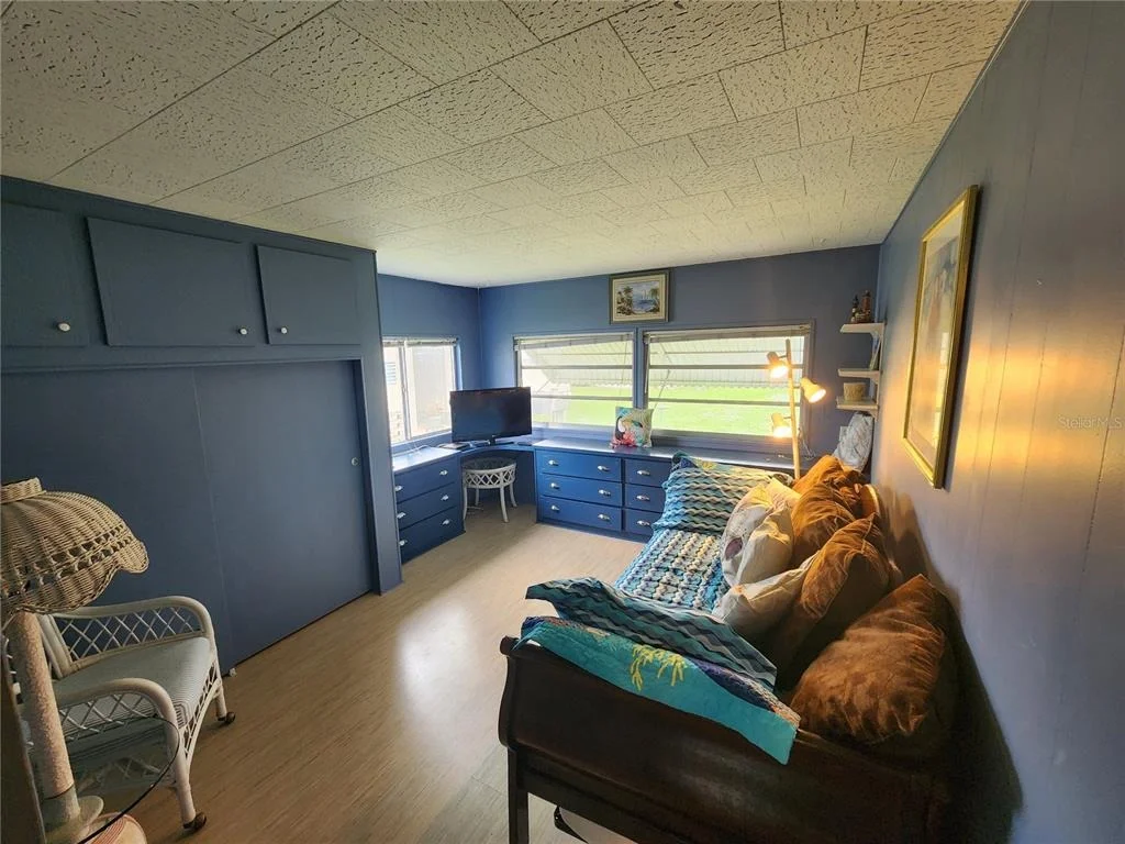 Photo of 5317 CHATEAU LANE