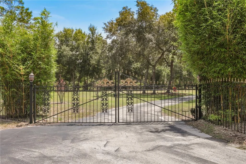 Photo of 1 CUNNINGHAM LANE