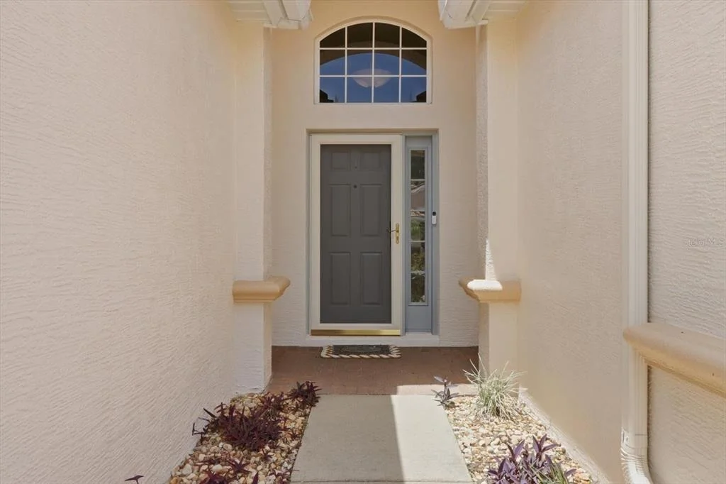 Photo of 1096 W DIAMOND SHORE LOOP