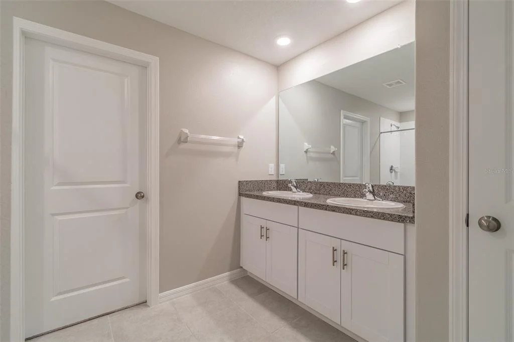 Photo of 5064 WHITE CHICORY DRIVE
