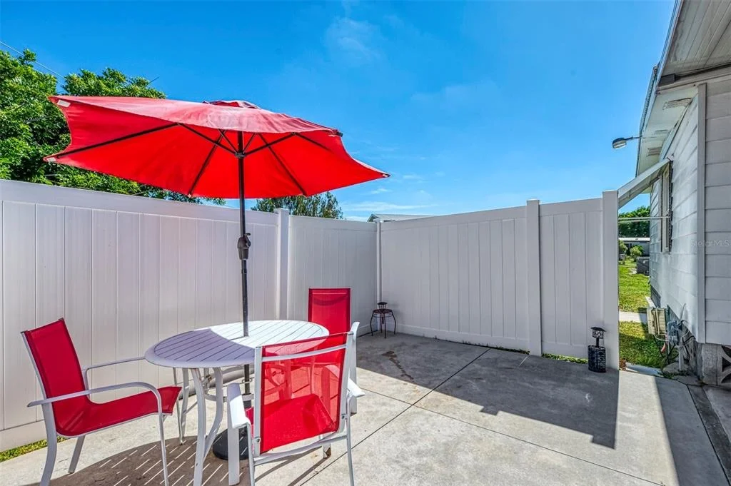 Photo of 49 COMPASS POINT