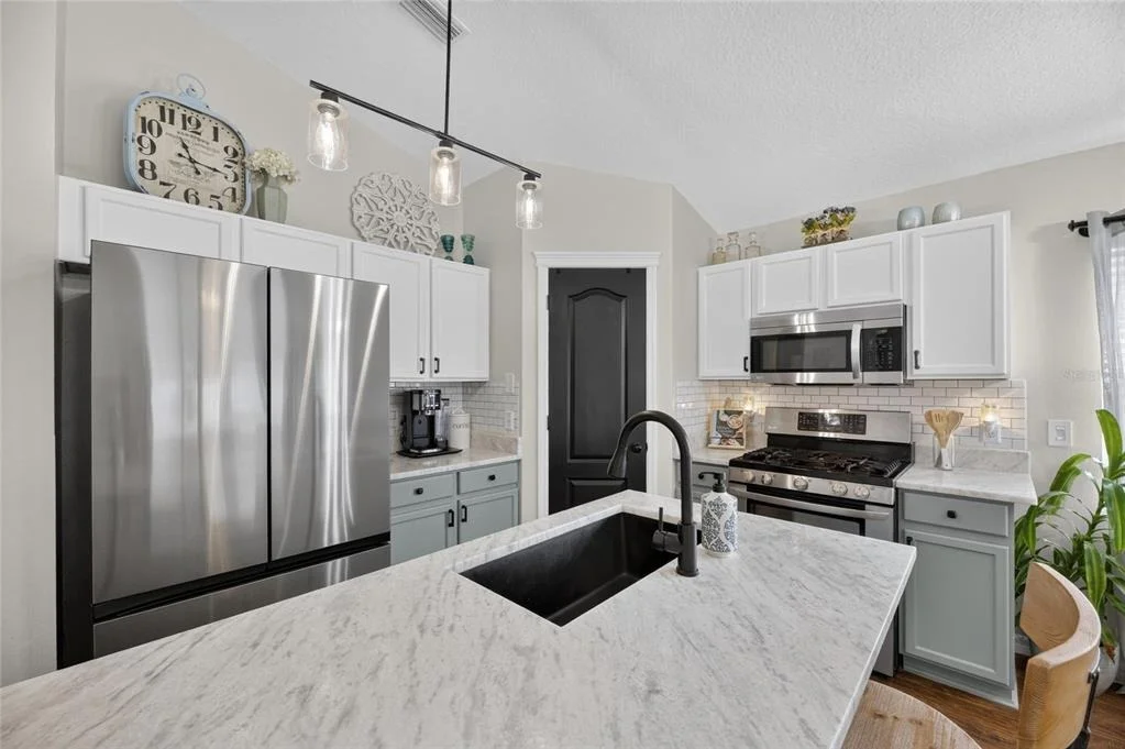 Photo of 7629 DEVONBRIDGE GARDEN WAY
