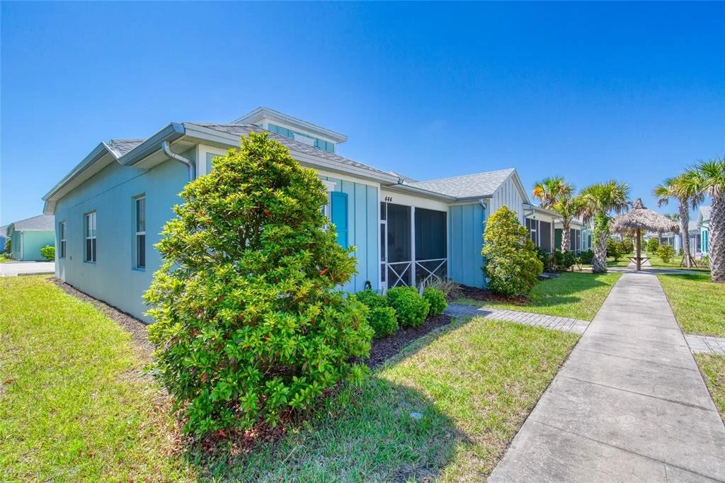 Photo of 444 LIME AVENUE