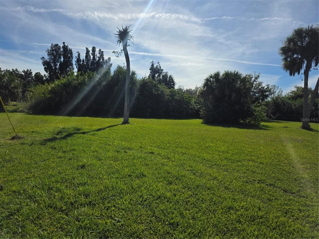 Photo of 7215 RIVERSIDE  DR.