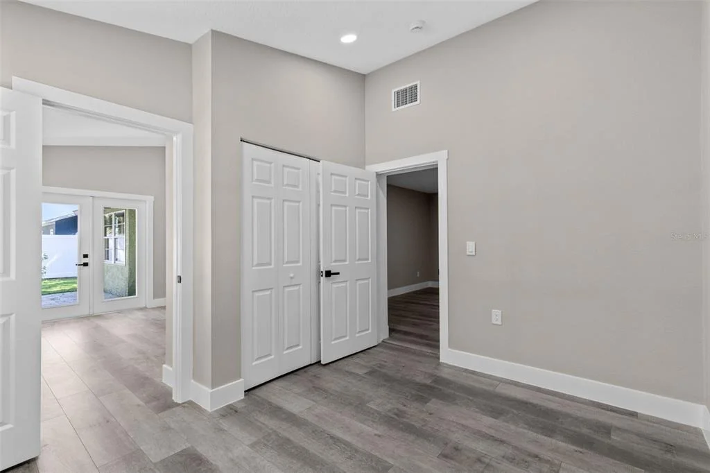 Photo of 910 WHISLER COURT