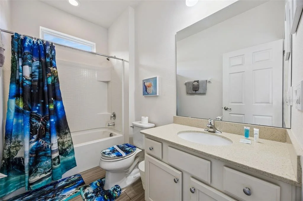 Photo of 6000 OAK GREEN LOOP