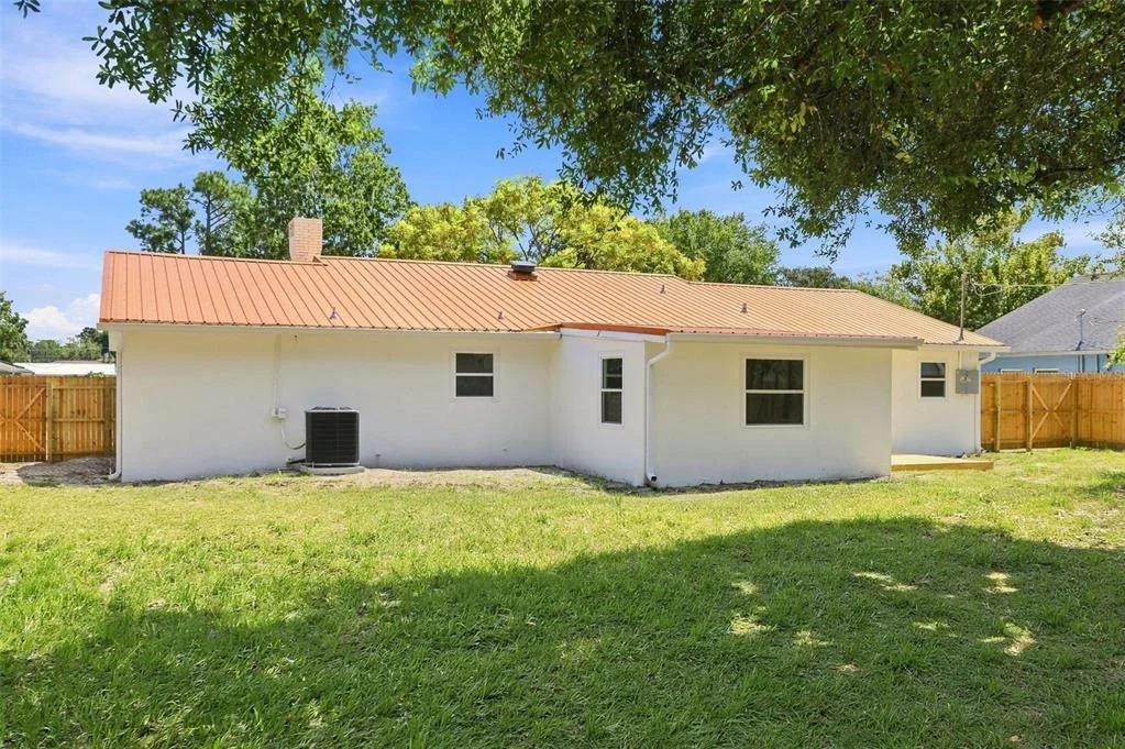 Photo of 1914 SABAL PALM DRIVE