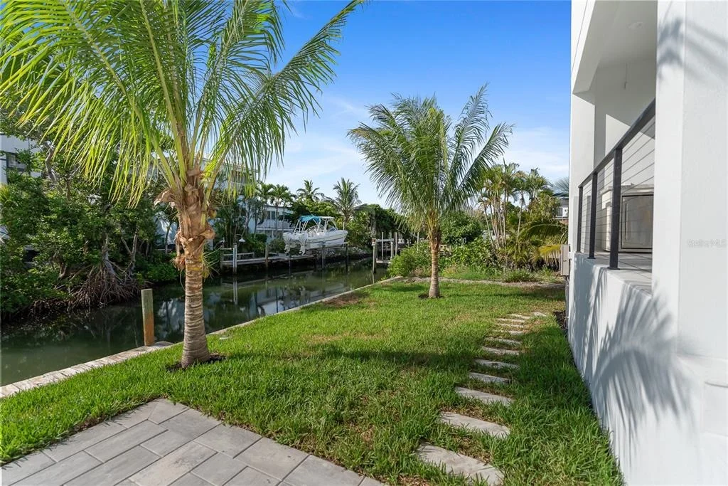 Photo of 530 DE NARVAEZ DRIVE