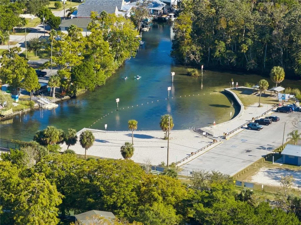 Photo of 00 CIRCLE DRIVE