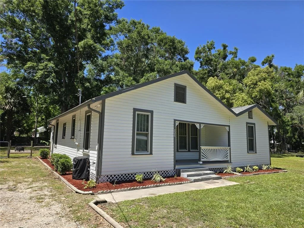 Photo of 326 SE 2ND STREET