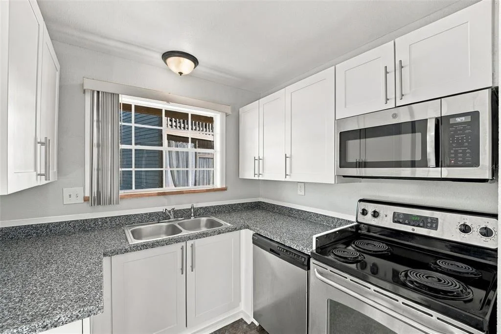 Photo of Unit G4 at 313 DIRKSEN DRIVE