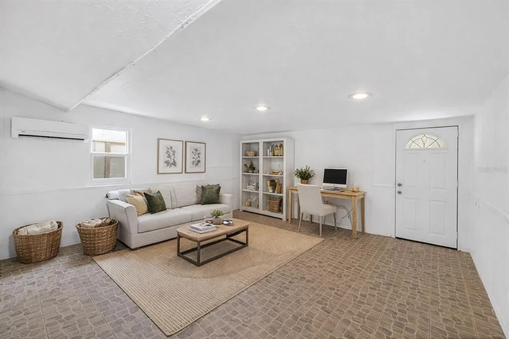 Photo of 3946 OMEGA CIRCLE