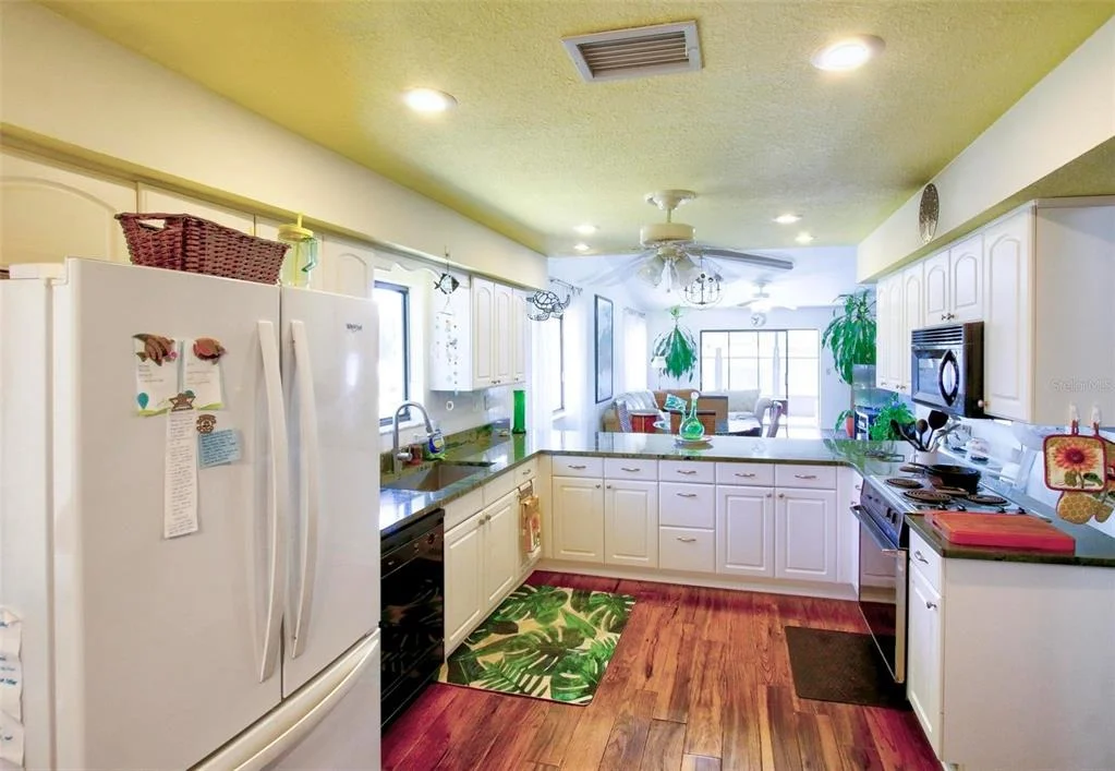 Photo of Unit 6502 at 6502 RIVER RUN BOULEVARD