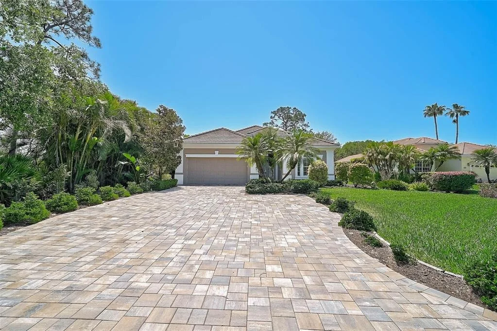 Photo of 13 BAYHEAD LANE