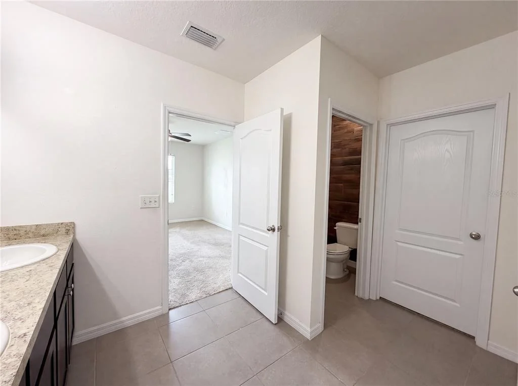 Photo of 16415 TREASURE POINT DRIVE