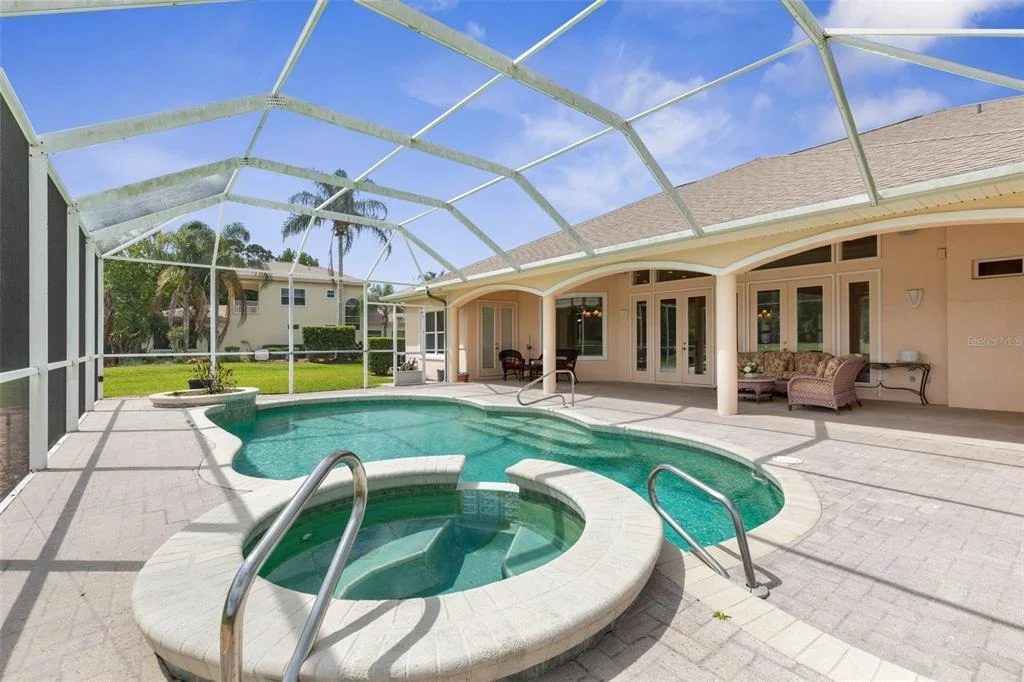 Photo of 1023 HAMPSTEAD LANE