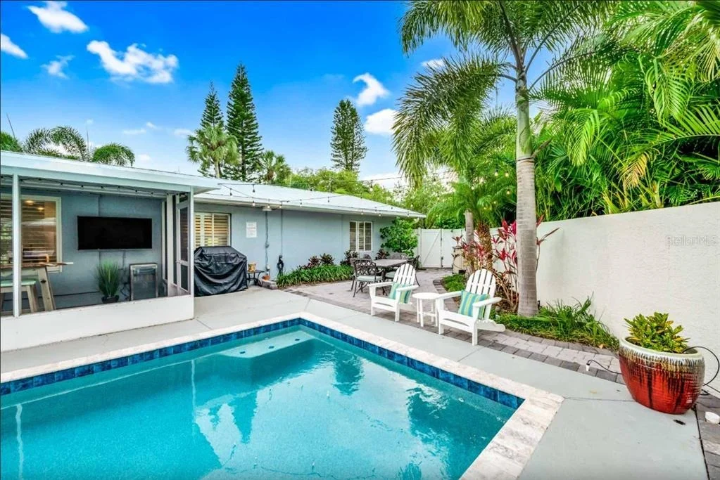 Photo of 301 JACKSON DRIVE