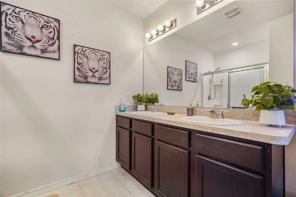 Photo of 931 SUMMER GLEN DRIVE
