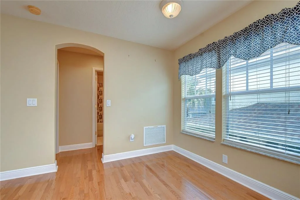 Photo of 6135 CHURCHSIDE DRIVE
