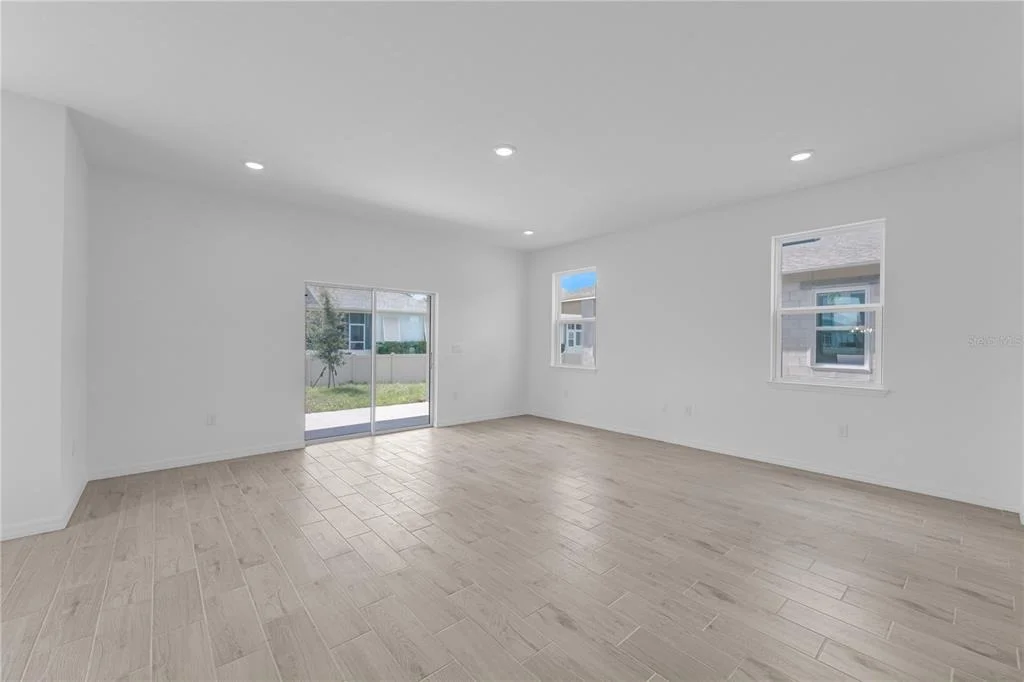 Photo of 1666 MEADOWGROVE AVENUE