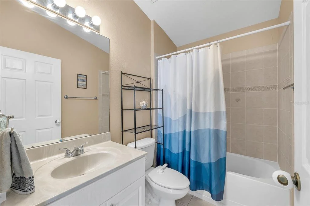 Photo of 11433 BAY GARDENS LOOP