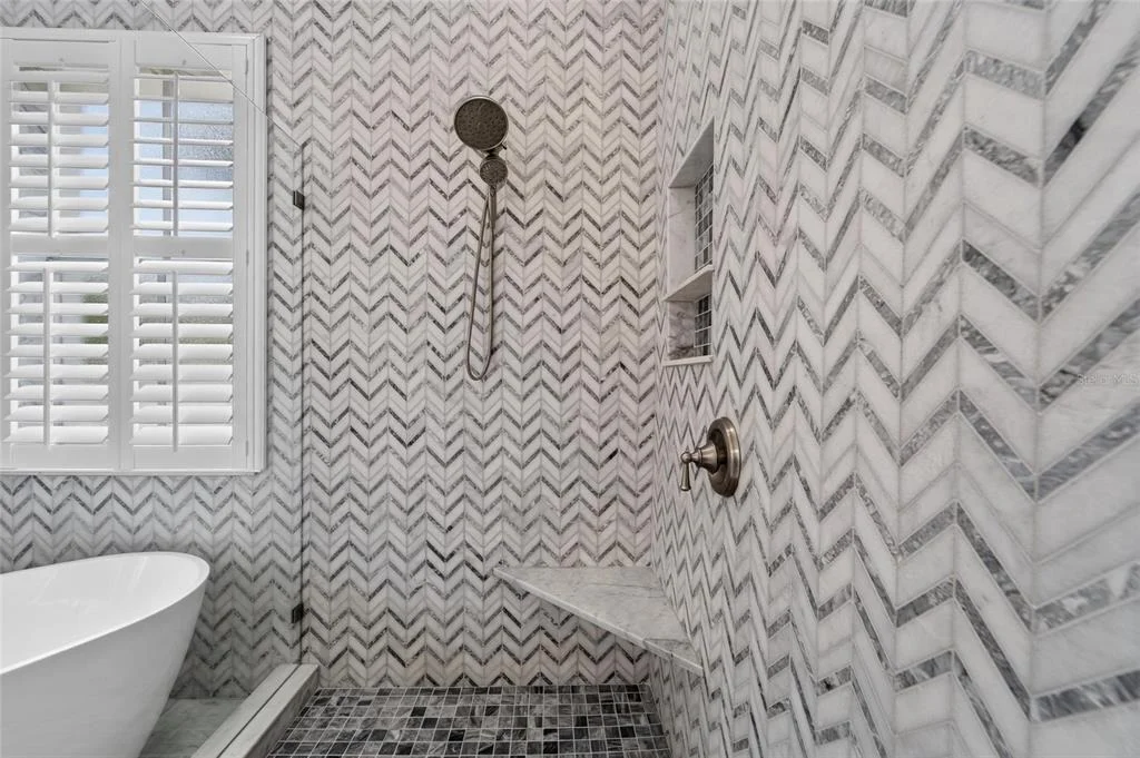 Photo of 429 MANNS HARBOR DRIVE