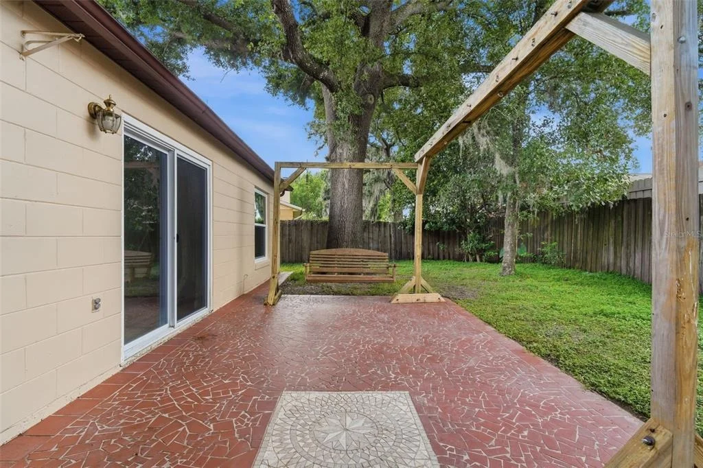 Photo of 723 OAK MANOR CIRCLE