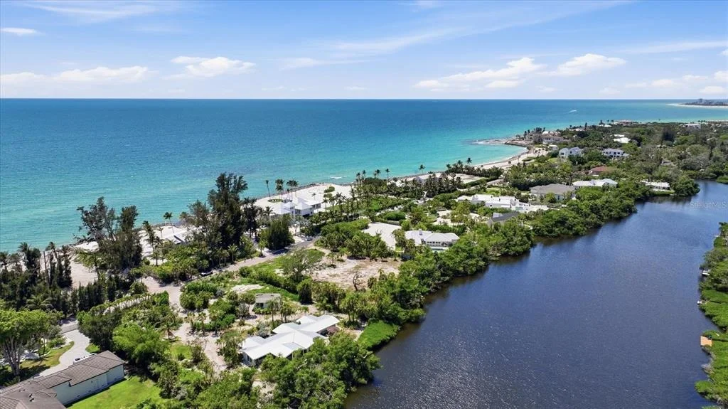 Photo of 7723 SANDERLING ROAD