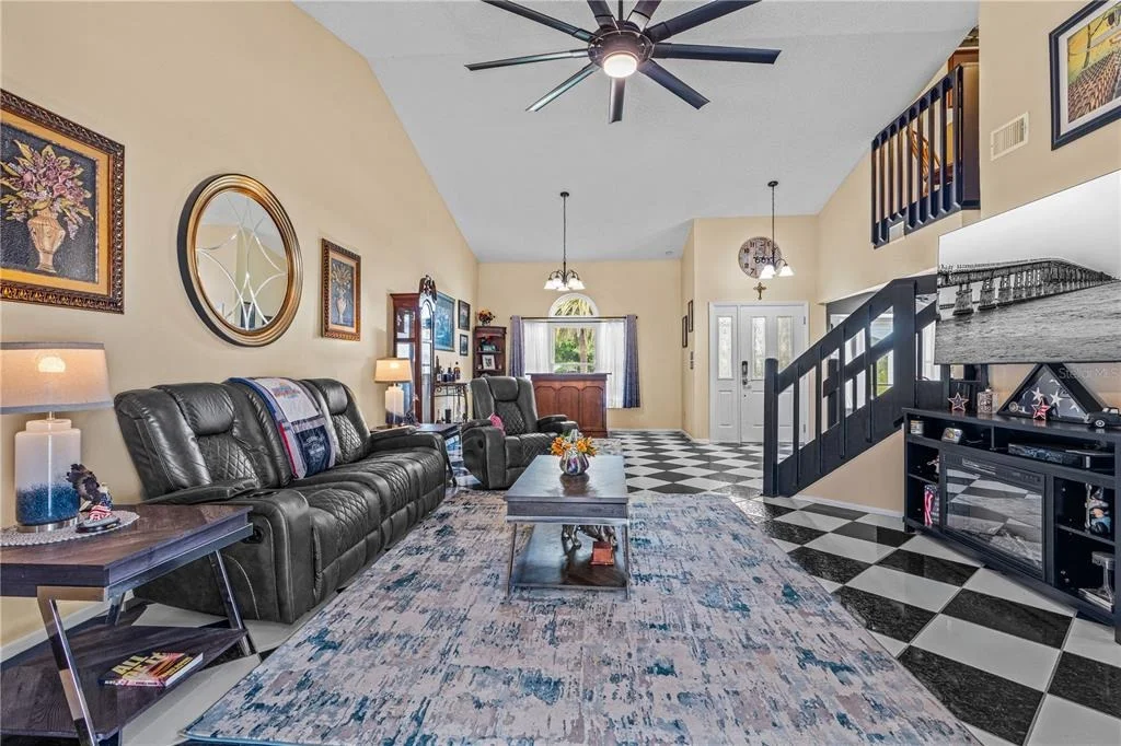Photo of 460 CHAMPAGNE CIRCLE