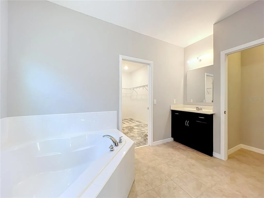Photo of 8316 LOOKOUT POINTE DRIVE