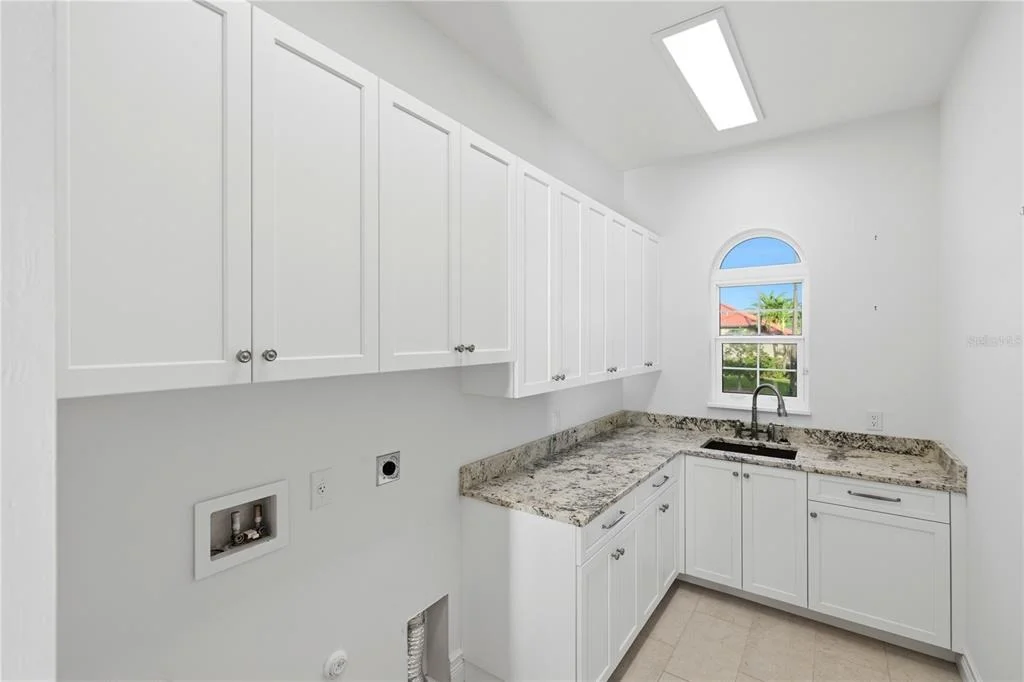 Photo of 2139 PALM TREE DRIVE