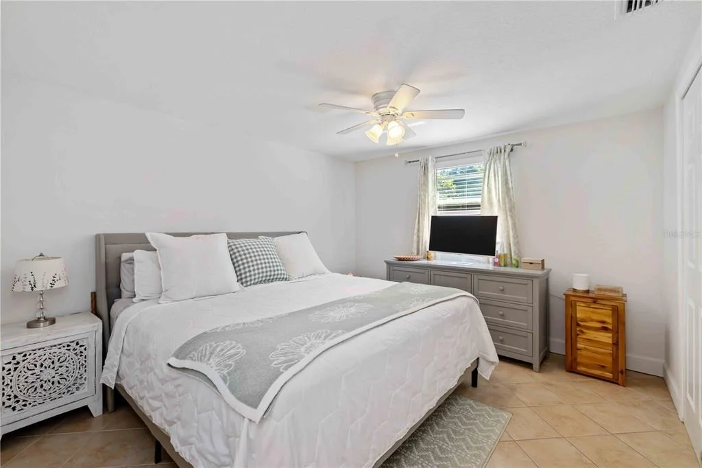 Photo of 3035 SHAMROCK DRIVE