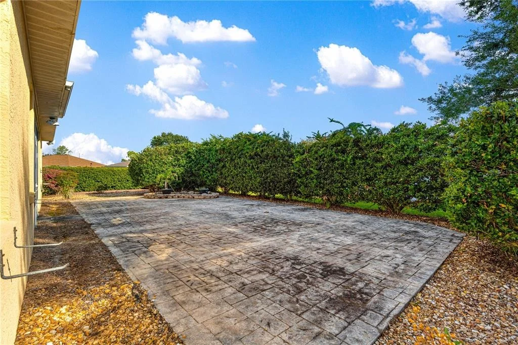 Photo of 8084 SW 81 LOOP