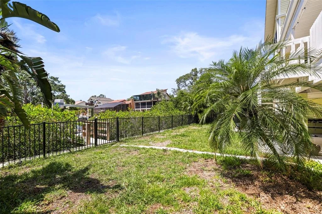 Photo of 4966 ROBIN TRAIL