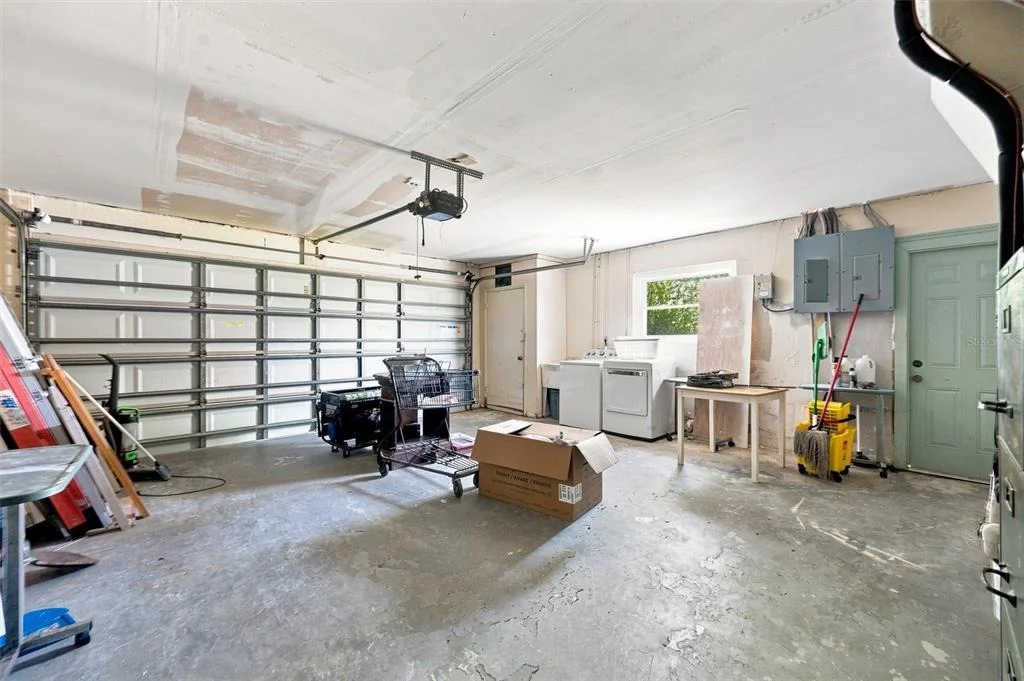 Photo of 352 LAKE ROAD