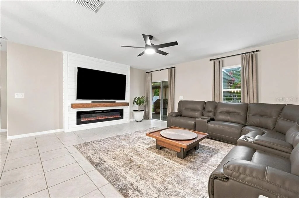Photo of 1736 RED LOOP
