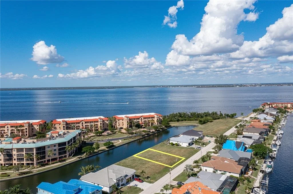 Photo of 83 COLONY POINT DRIVE