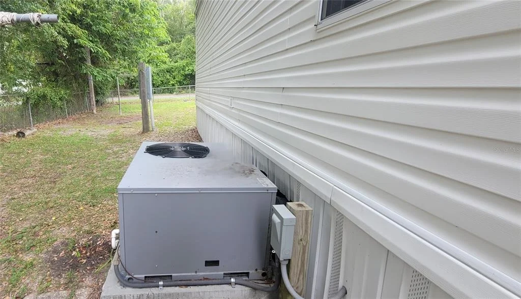 Photo of 4030 NE 212TH TERRACE