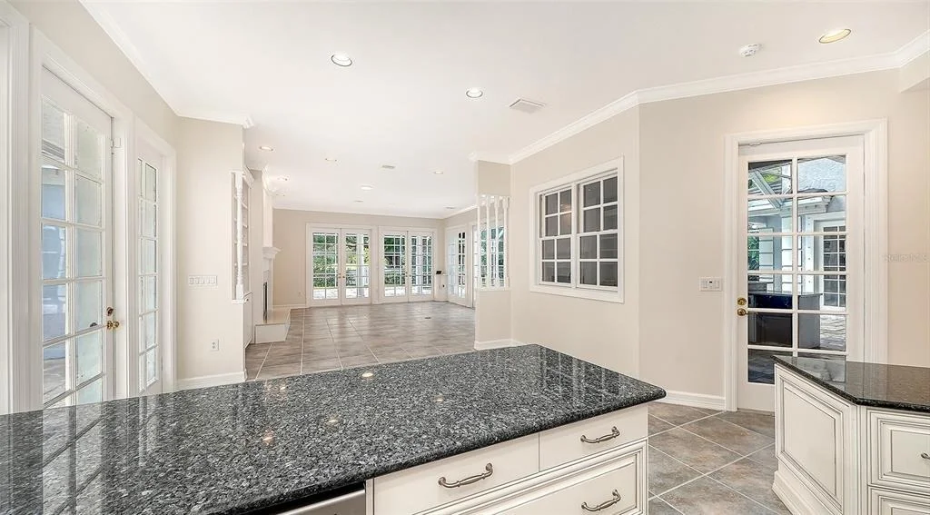 Photo of 916 MACEWEN DRIVE