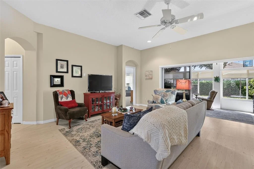 Photo of 5138 AURORA DRIVE