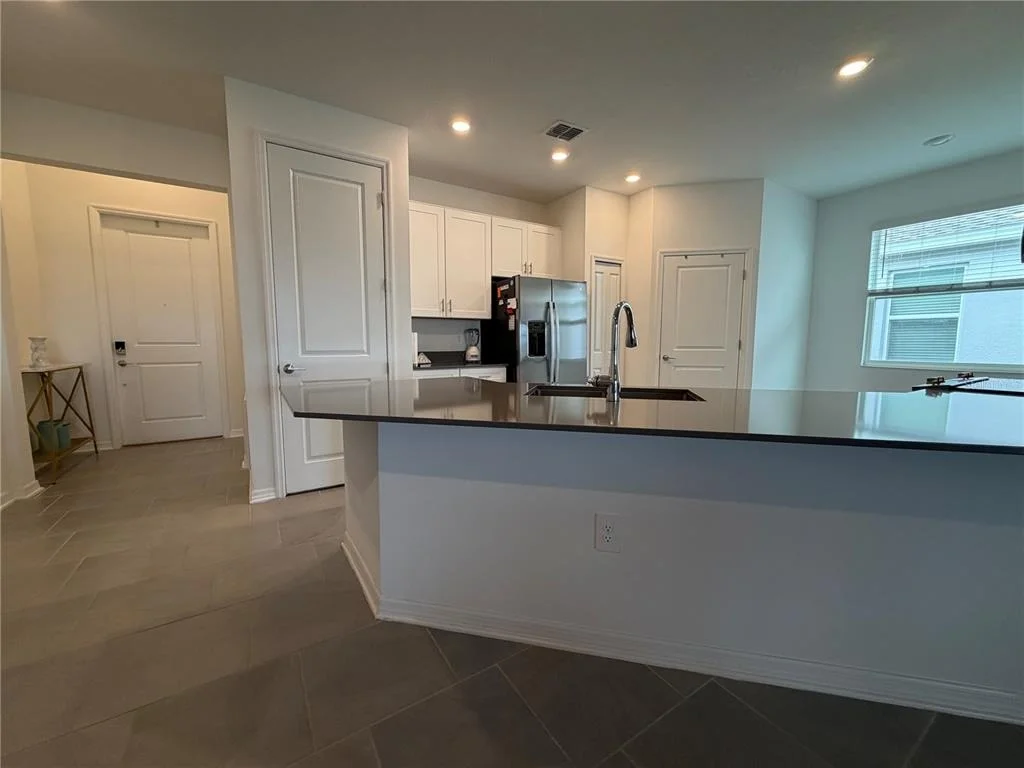 Photo of 652 GROVE STREET