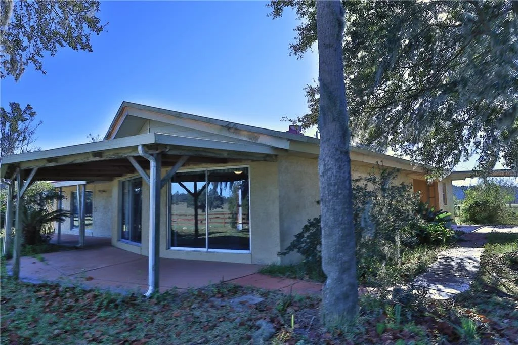 Photo of 2155 SE COUNTY HIGHWAY 484