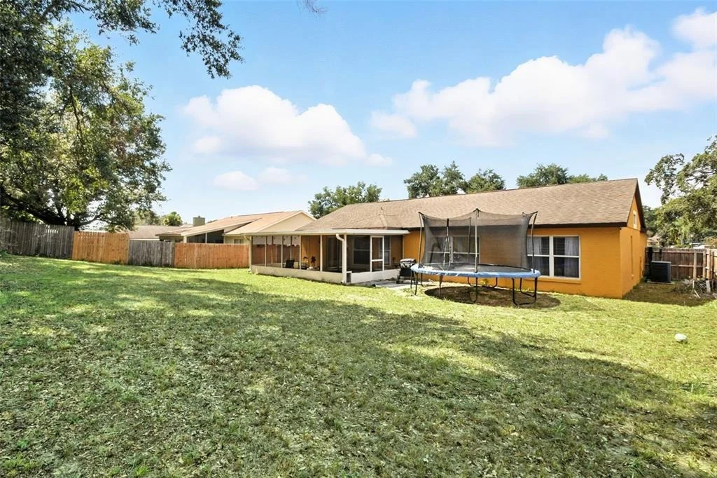 Photo of 6084 BROOKHILL CIRCLE