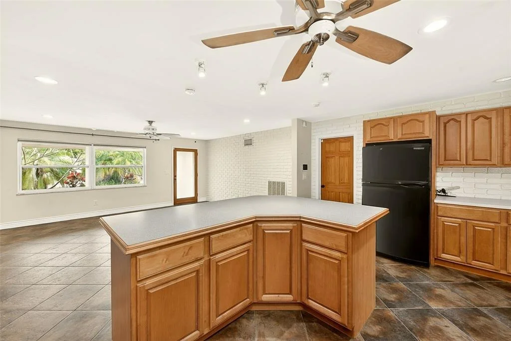 Photo of 1465 BAYVIEW DRIVE