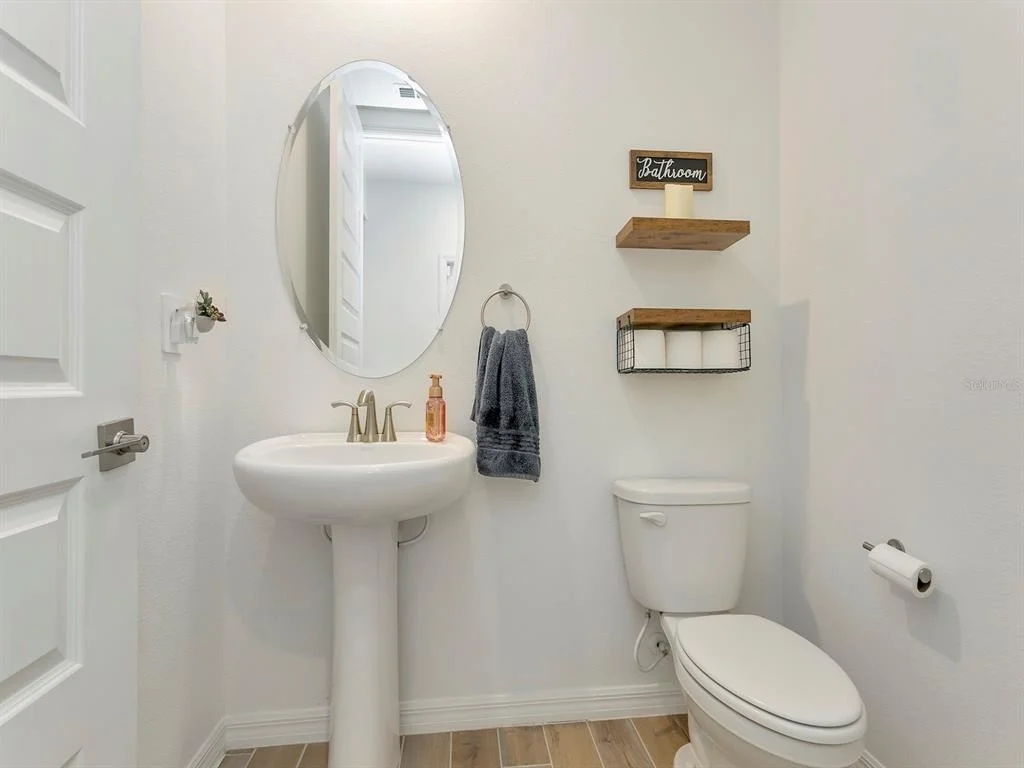 Photo of 7008 NORRIS LANDING PLACE