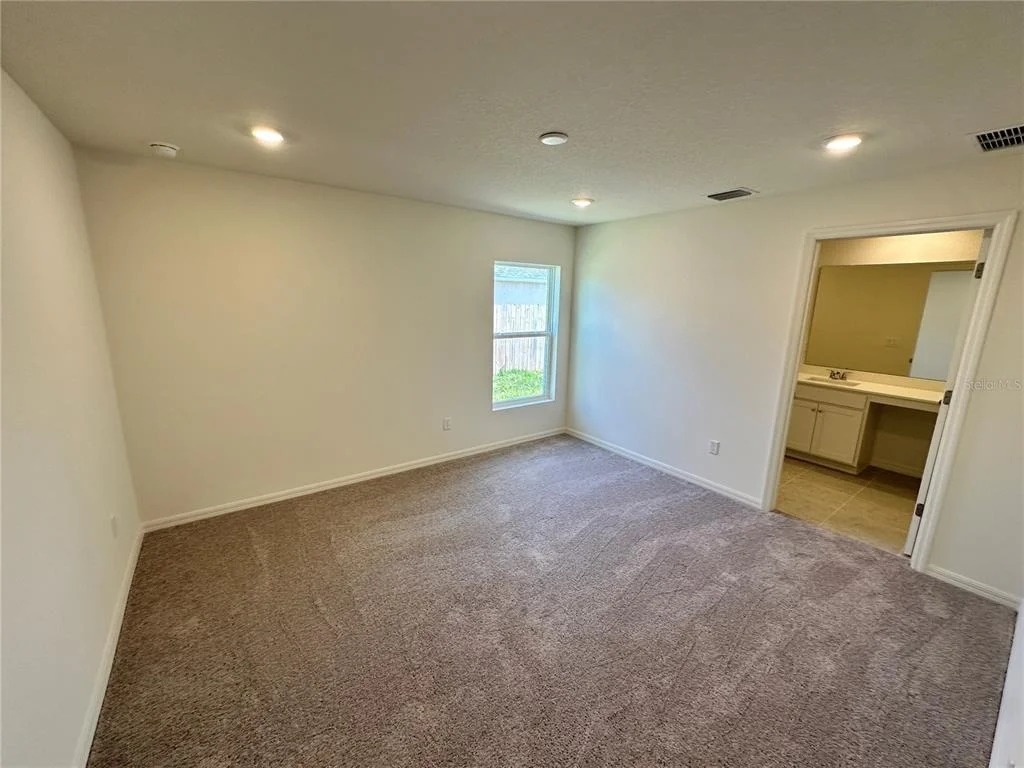 Photo of 41 ROUND TREE DRIVE
