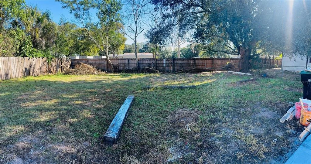 Photo of 2107 VINCENT ROAD